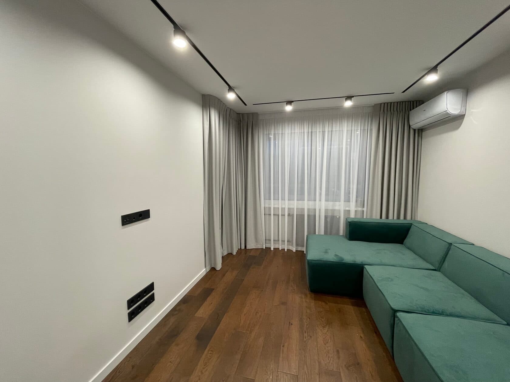 Трёхкомнатная квартира 77 м²
